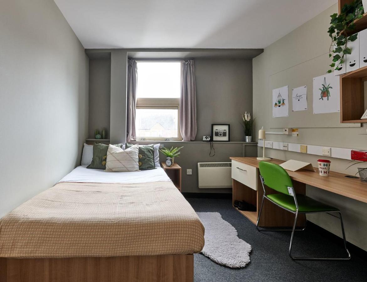 °FOR STUDENTS ONLY ENSUITE ROOMS WITH SHARED KITCHEN AND NON-ENSUITE ...